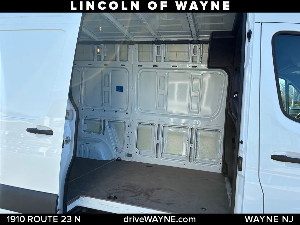 Used 2025 Mercedes-Benz Sprinter 2500 image 14