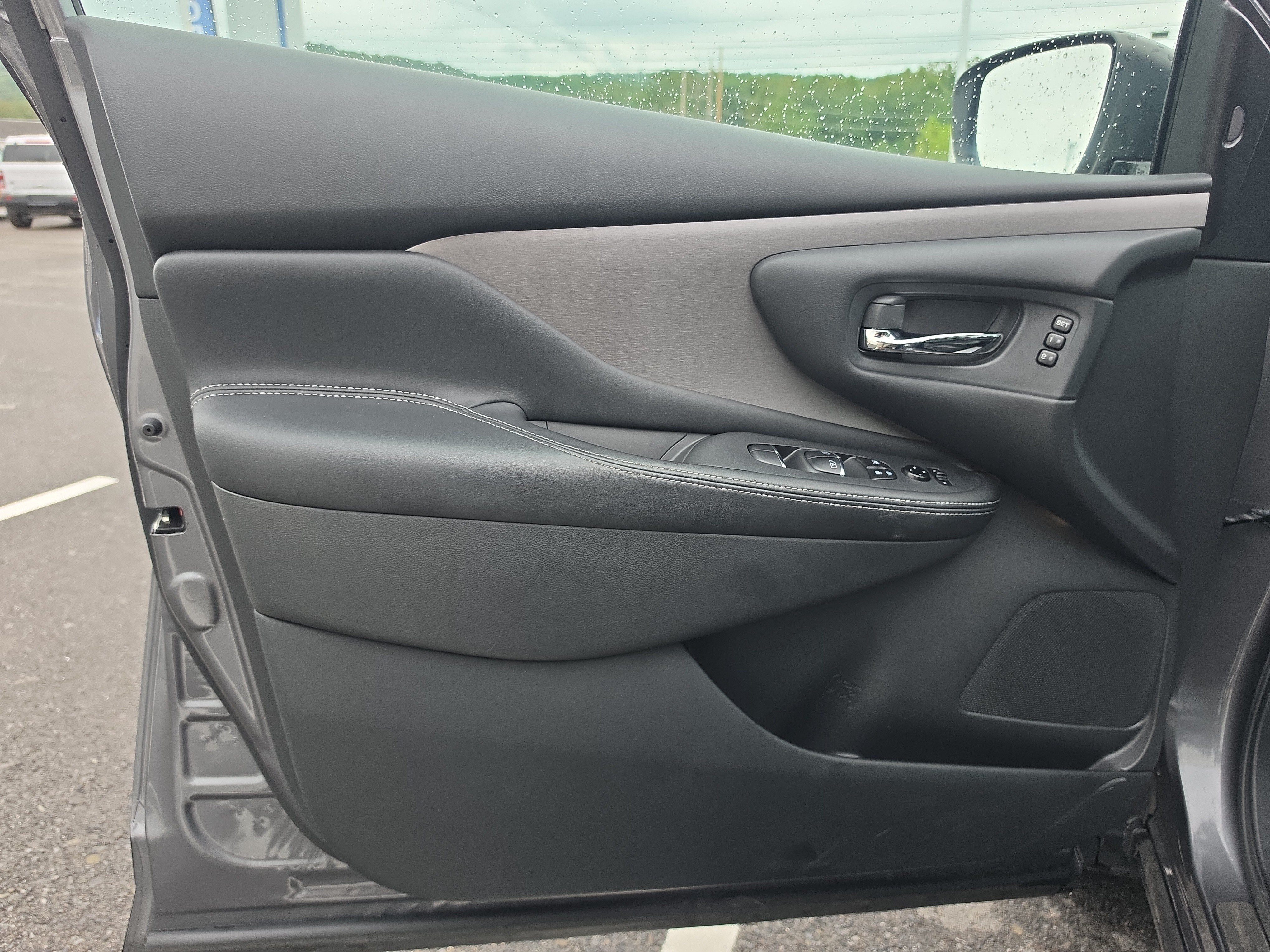Used 2023 Nissan Murano SL w/ SL Moonroof Package AWD/4WD image 16