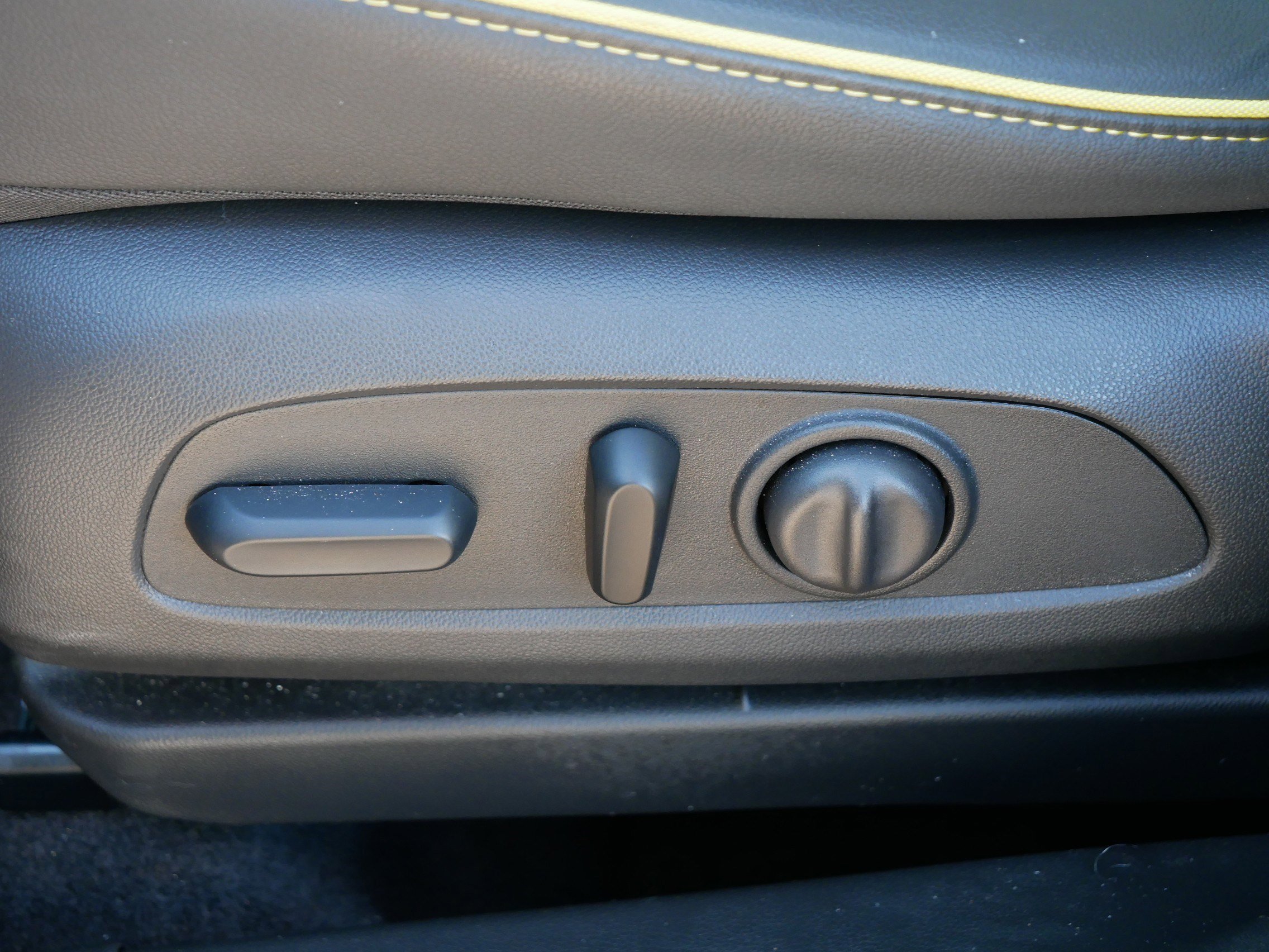 Used 2024 Chevrolet TrailBlazer ACTIV w/ Driver Confidence Package image 20