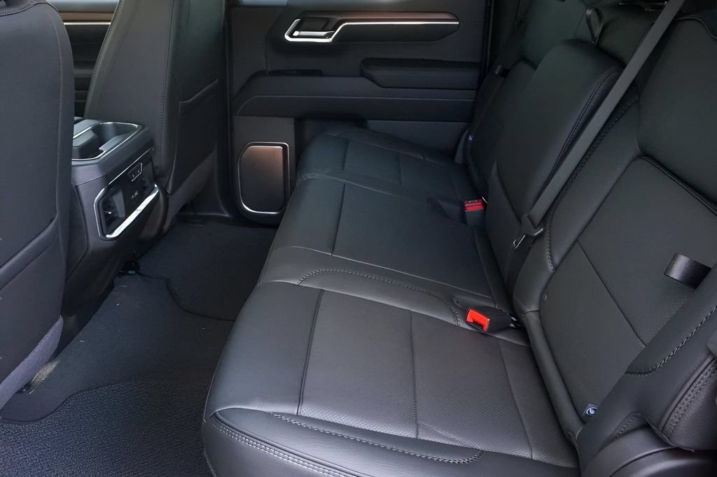 Used 2025 GMC Sierra 1500 Denali AWD/4WD image 23