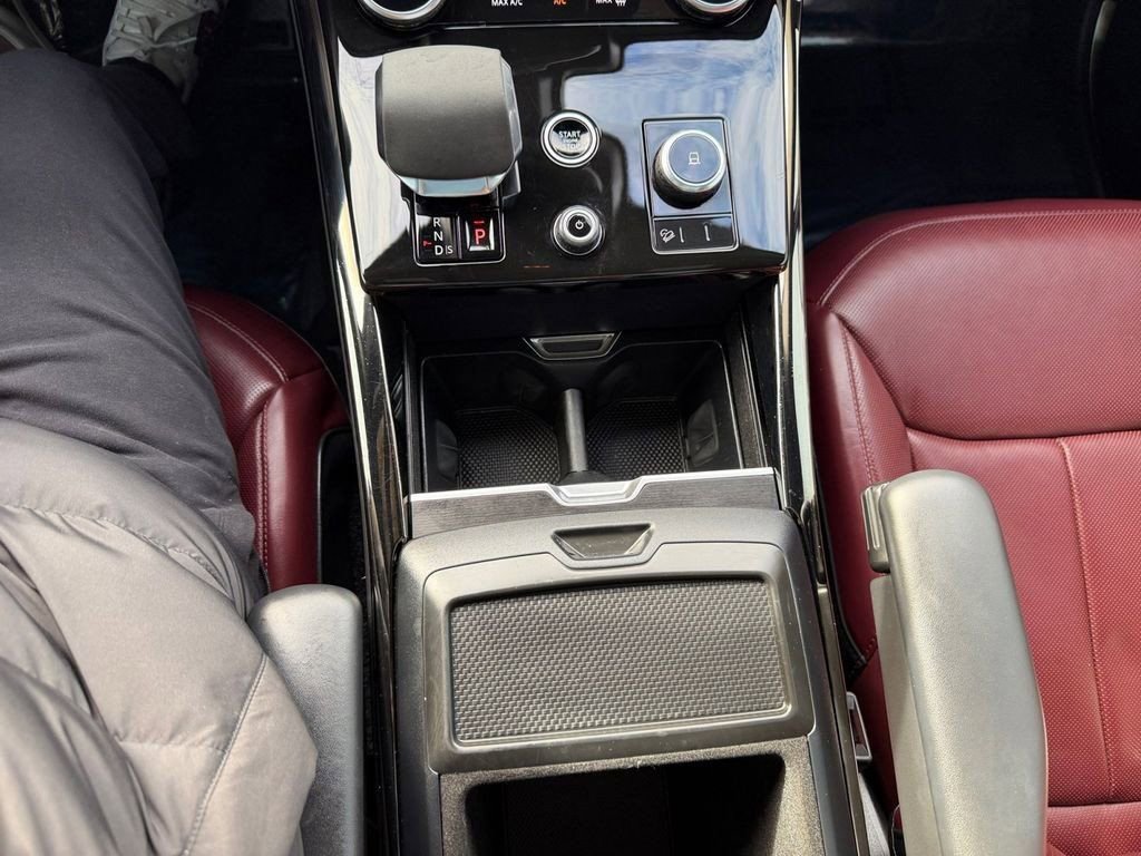 Used 2023 Land Rover Range Rover Sport SE Dynamic image 22