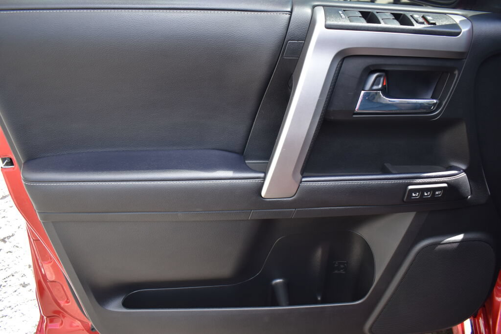 Certified 2023 Toyota 4Runner Limited AWD/4WD image 17