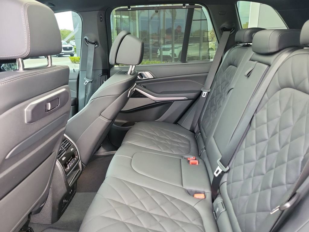 Used 2026 BMW X5 M60i image 16