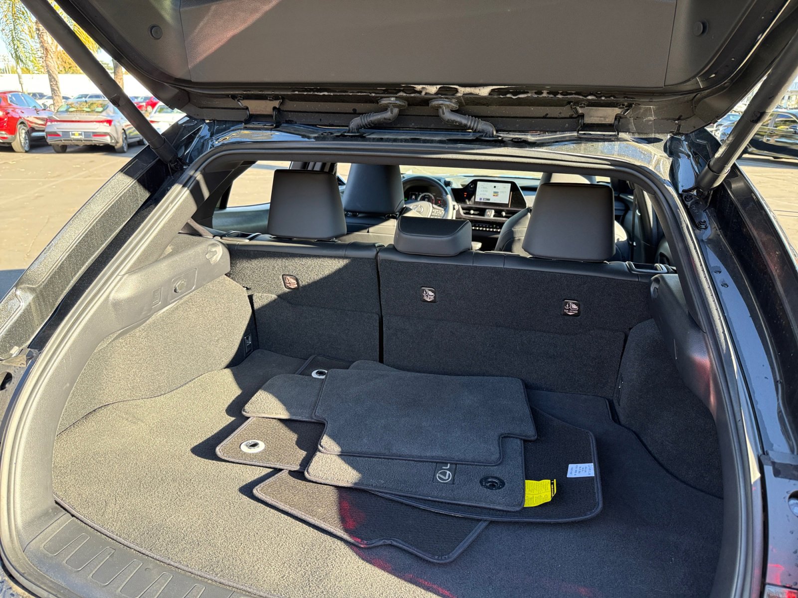 Used 2024 Lexus UX 250h FWD image 20