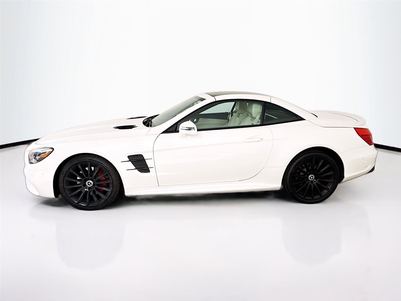 Used 2018 Mercedes-Benz SL 550 image 7