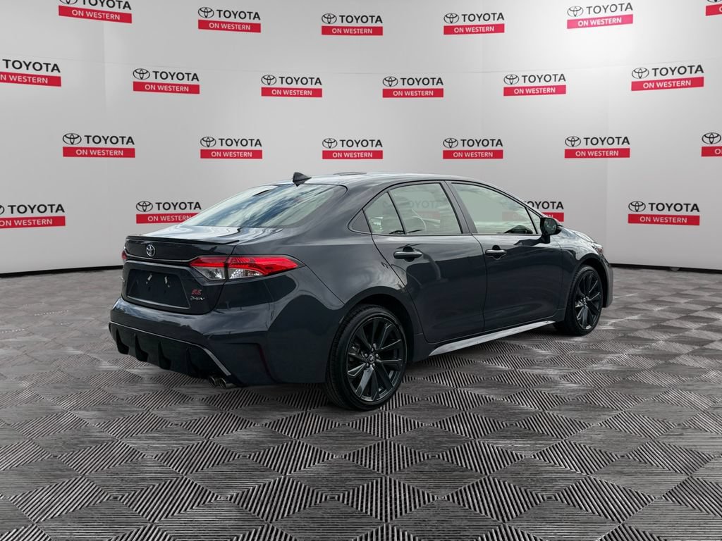 Certified 2025 Toyota Corolla SE FWD image 5