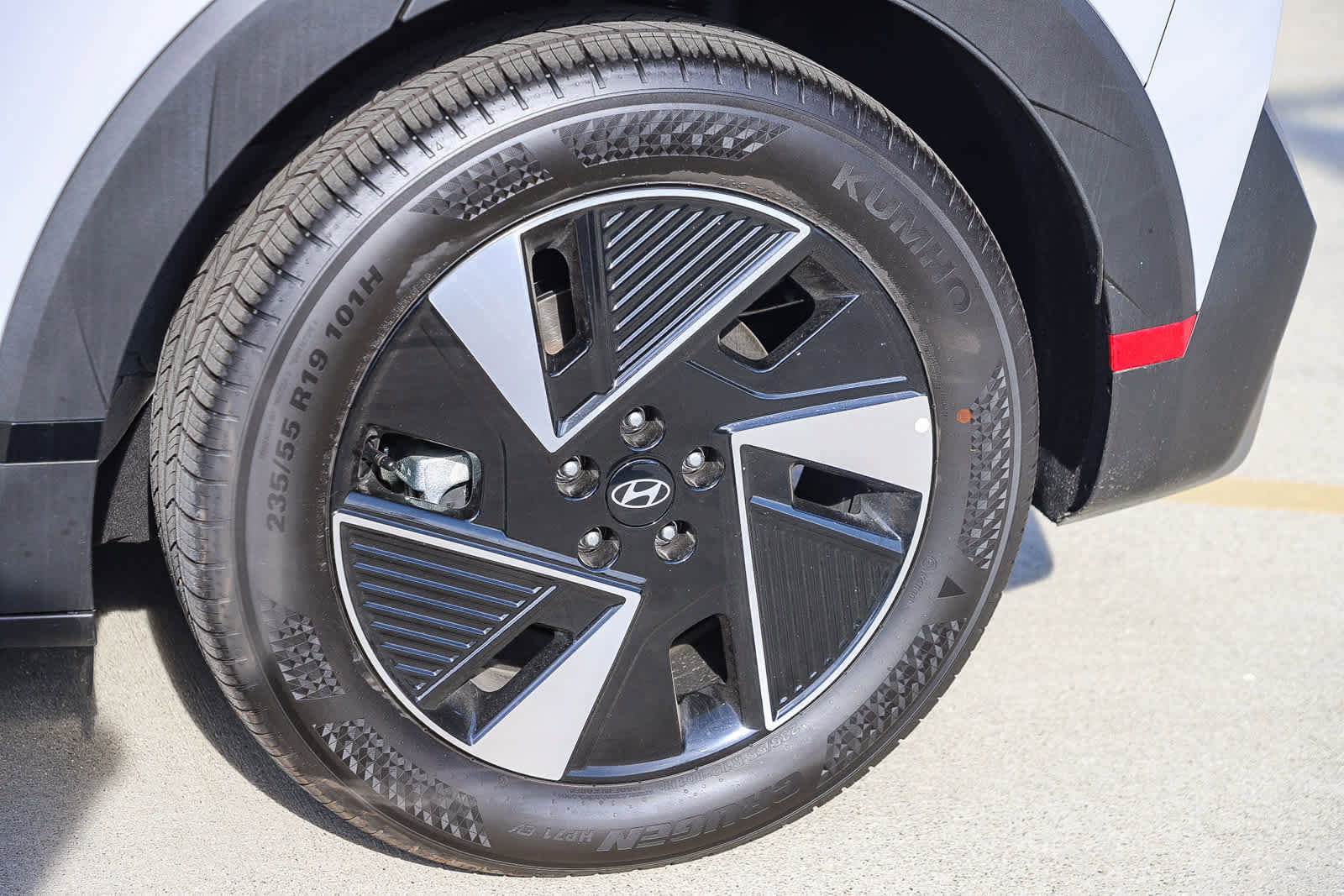 New 2026 Hyundai Ioniq 5 SEL image 12