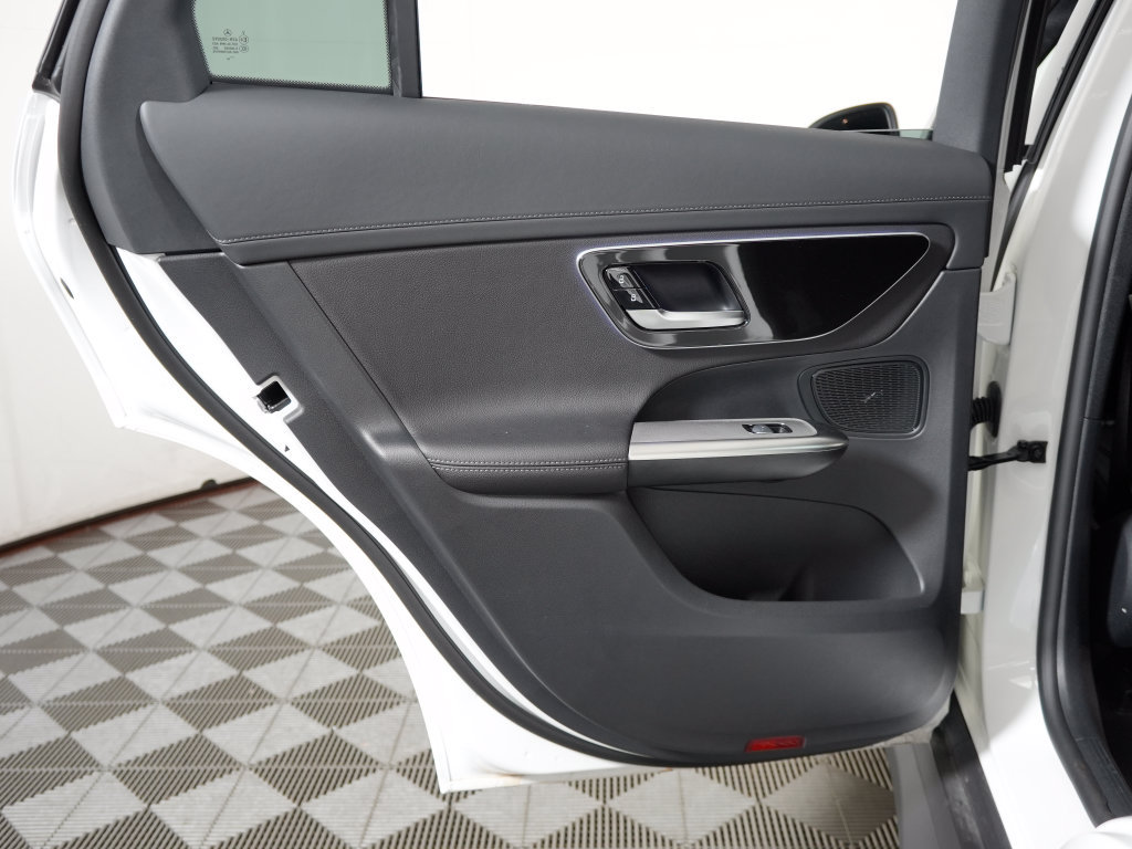 Certified 2024 Mercedes-Benz GLC 300 4MATIC w/ AMG Line image 31