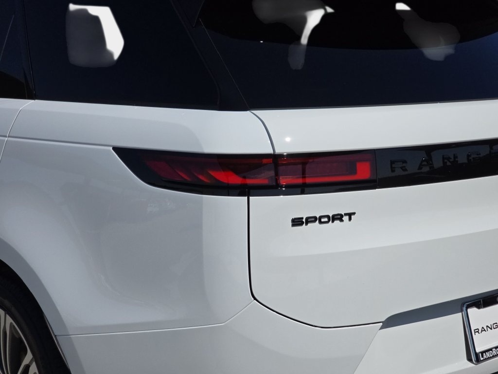 New 2026 Land Rover Range Rover Sport Dynamic SE AWD/4WD image 36