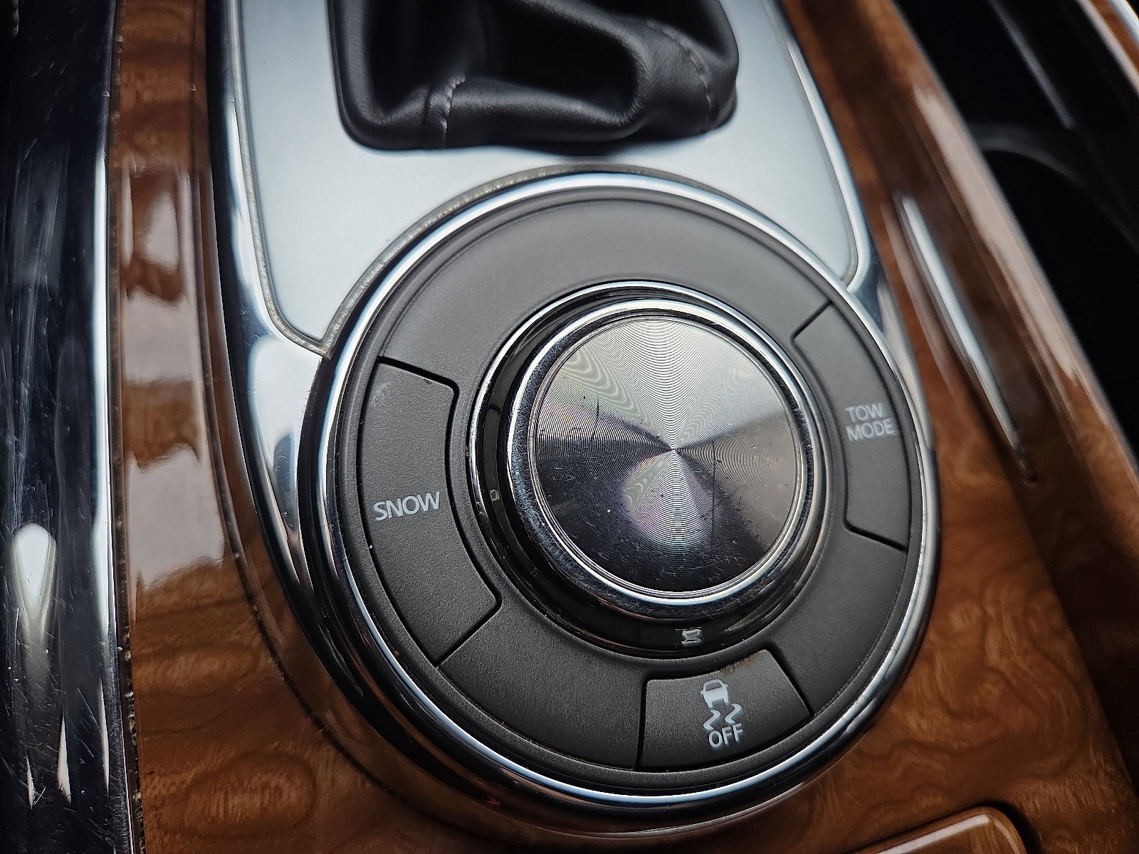 Used 2019 INFINITI QX80 Luxe w/ 22" Wheel Package image 22