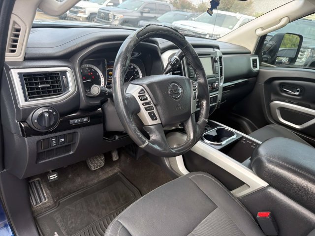 Used 2019 Nissan Titan SV w/ SV Convenience Package AWD/4WD image 22