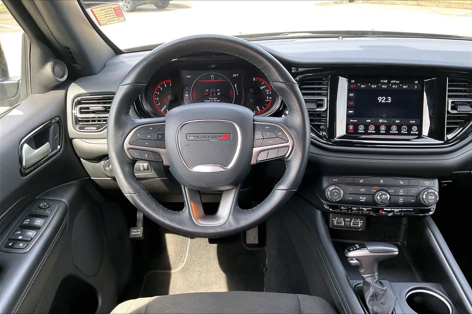 Used 2024 Dodge Durango SXT image 6