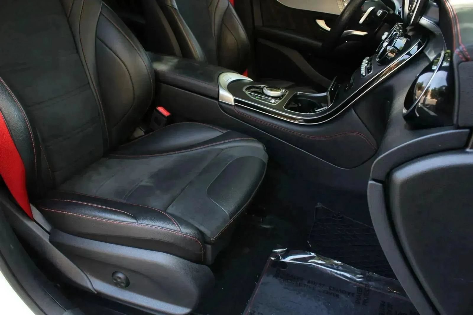 Used 2019 Mercedes-Benz GLC 43 AMG 4MATIC image 38