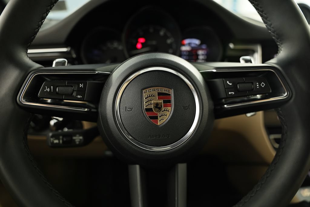 Certified 2026 Porsche Macan AWD/4WD image 35