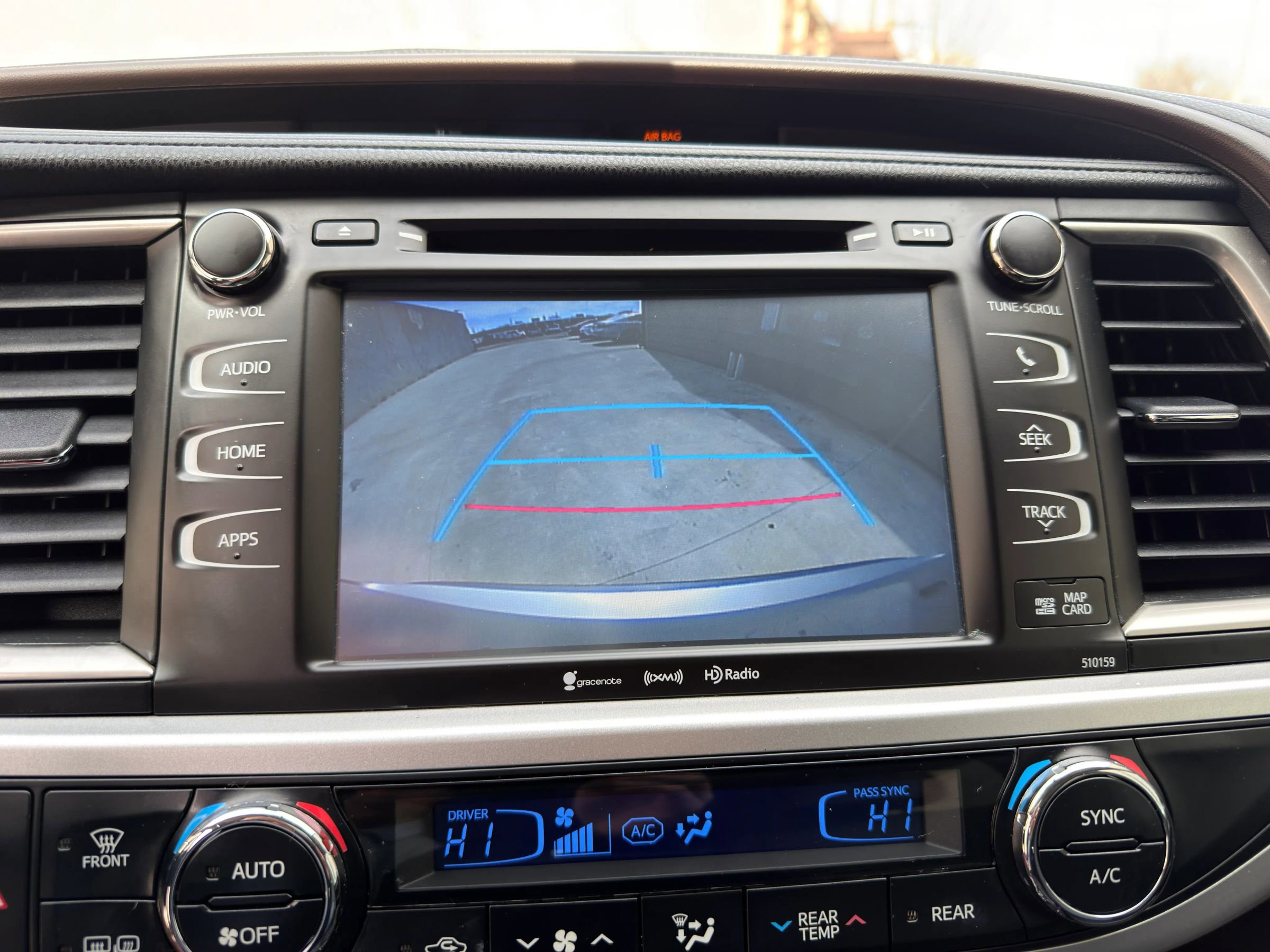 Used 2016 Toyota Highlander XLE image 14