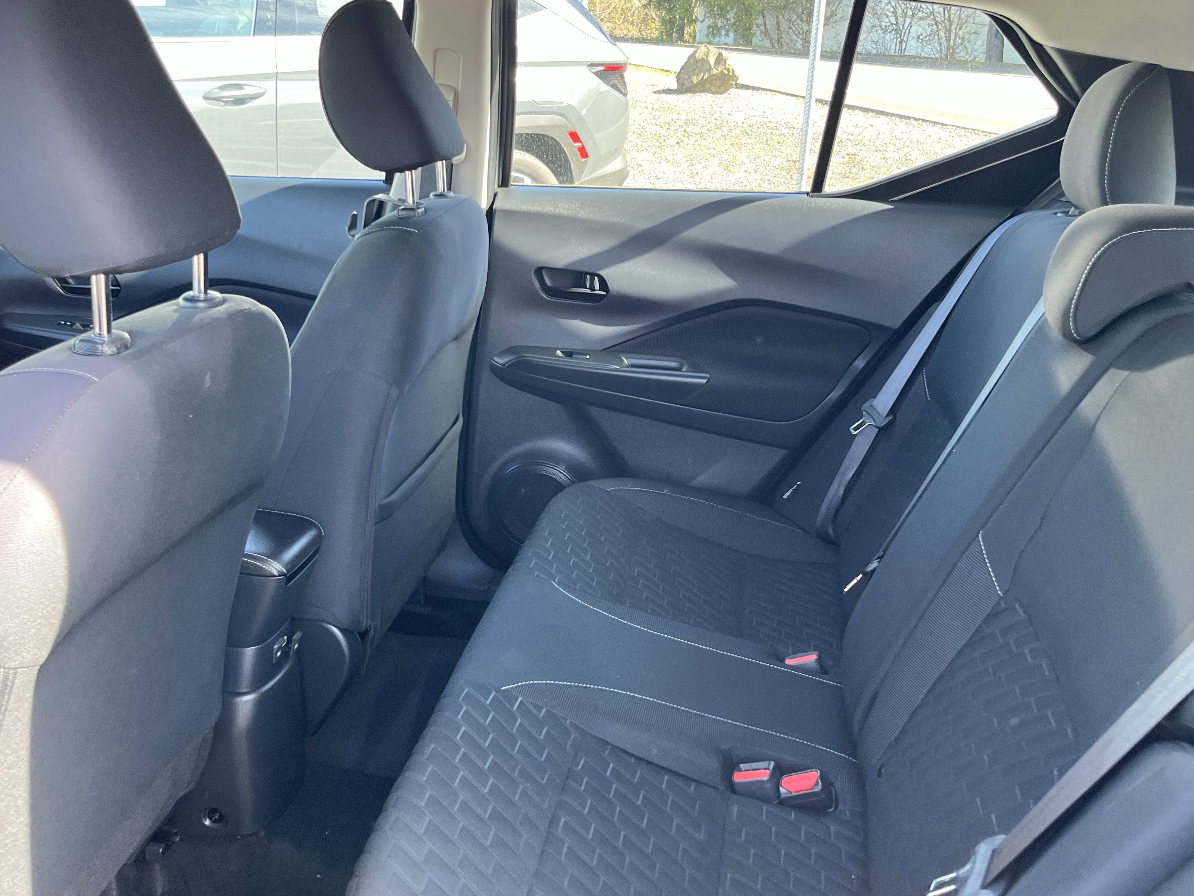 Used 2022 Nissan Kicks S image 13