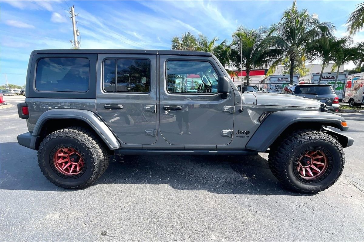 Used 2020 Jeep Wrangler Unlimited Sport image 31