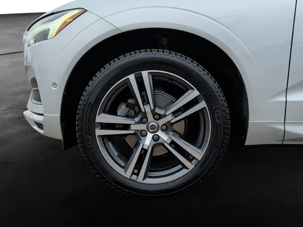 Used 2019 Volvo XC60 T5 Momentum w/ Premium Package AWD/4WD image 9