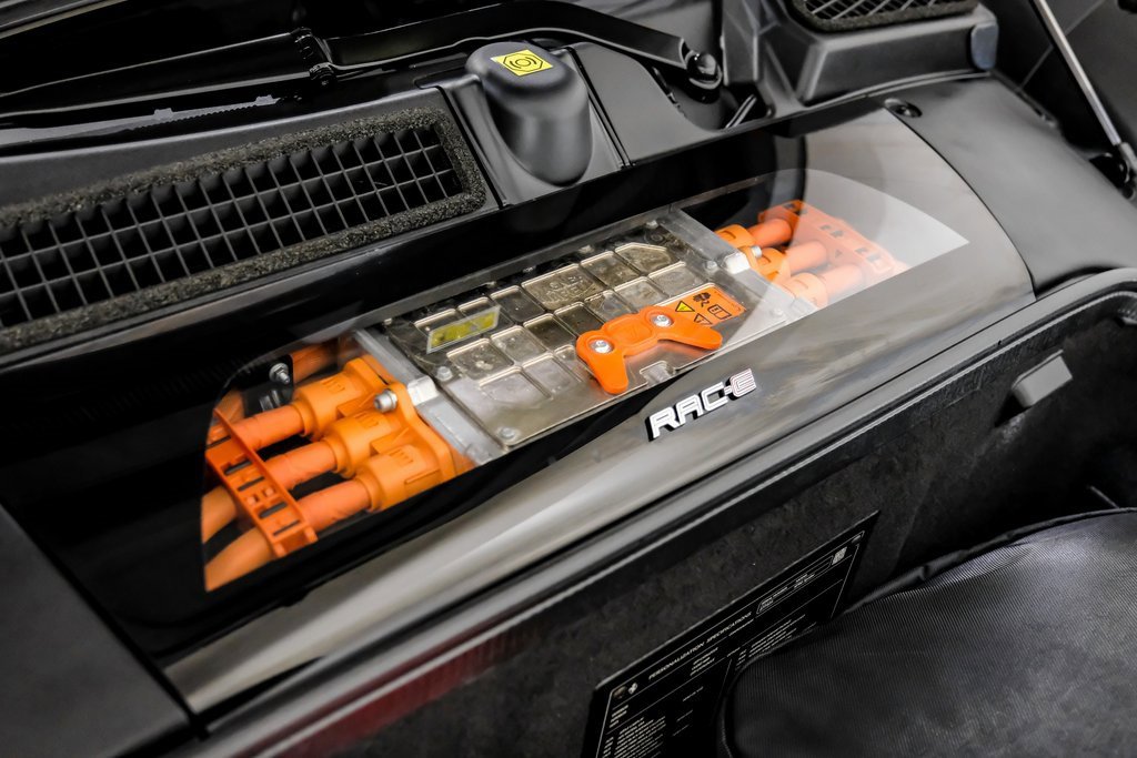 Used 2022 Ferrari SF90 Spider image 46