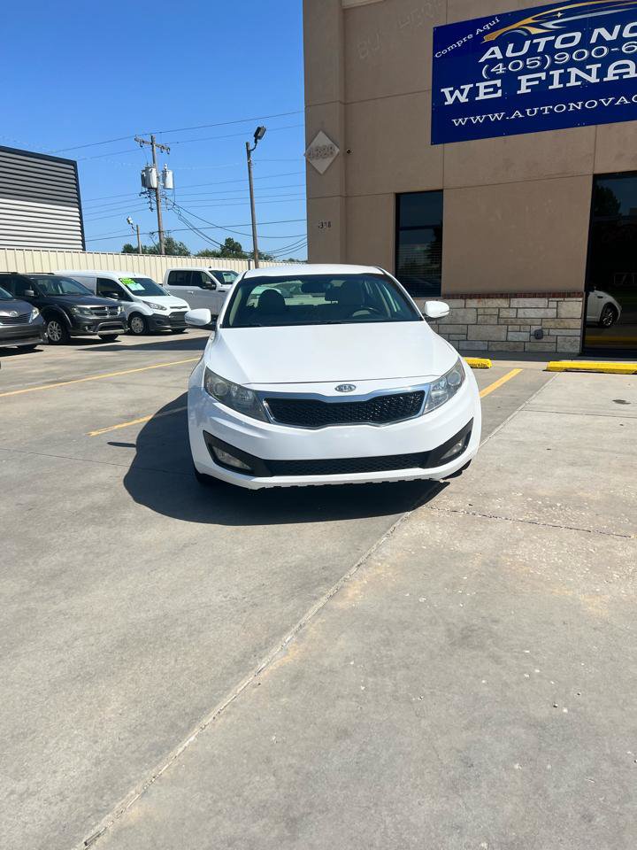 Used 2012 Kia Optima EX FWD image 2