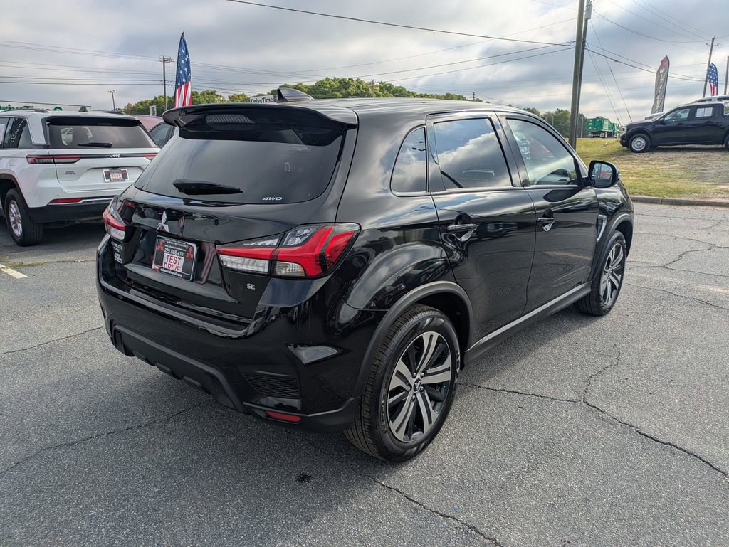 Used 2025 Mitsubishi Outlander Sport AWD image 3