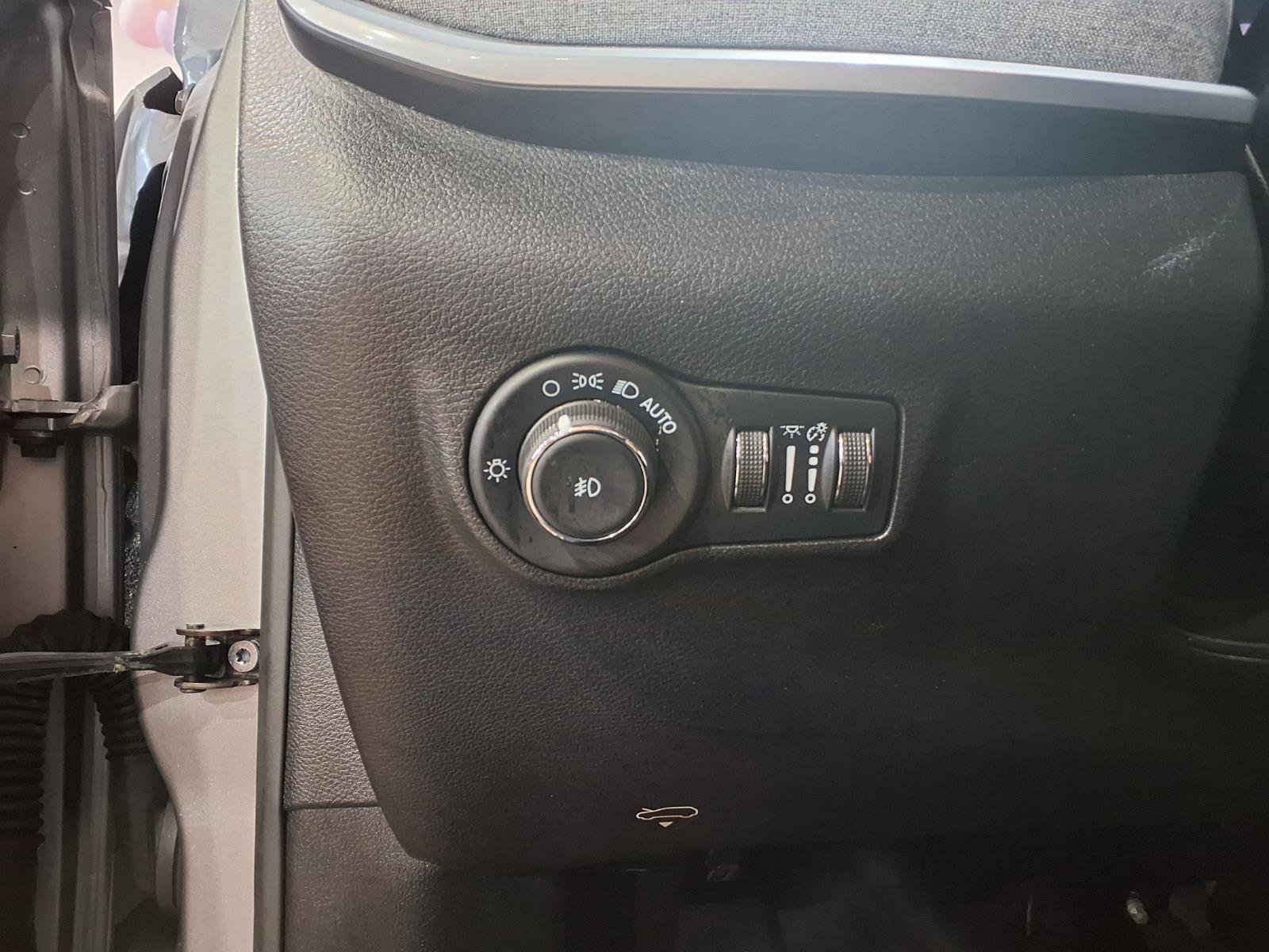 Used 2022 Jeep Compass Latitude AWD/4WD image 14
