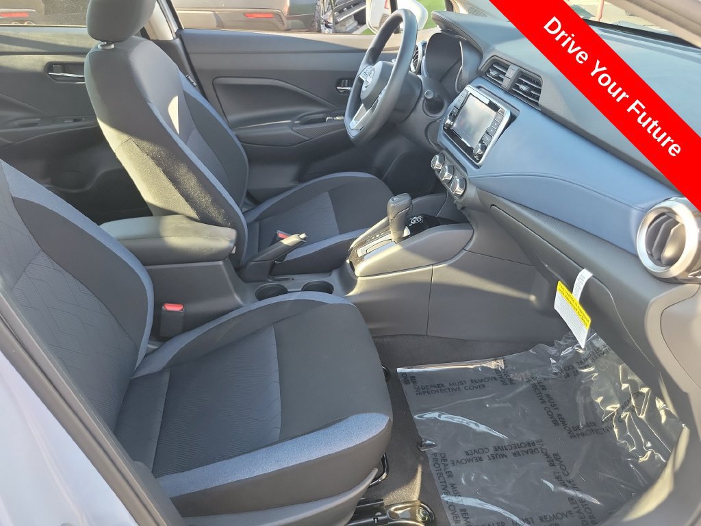 Used 2025 Nissan Versa SV w/ Trunk Package FWD image 16