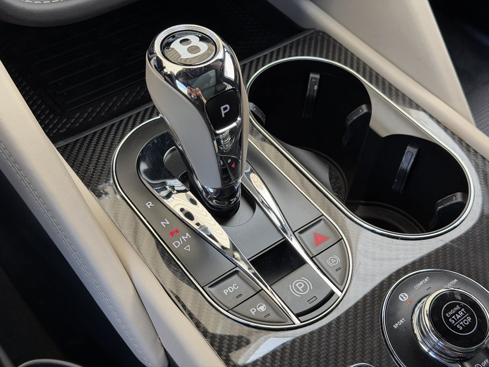 Certified 2023 Bentley Bentayga AWD/4WD image 28