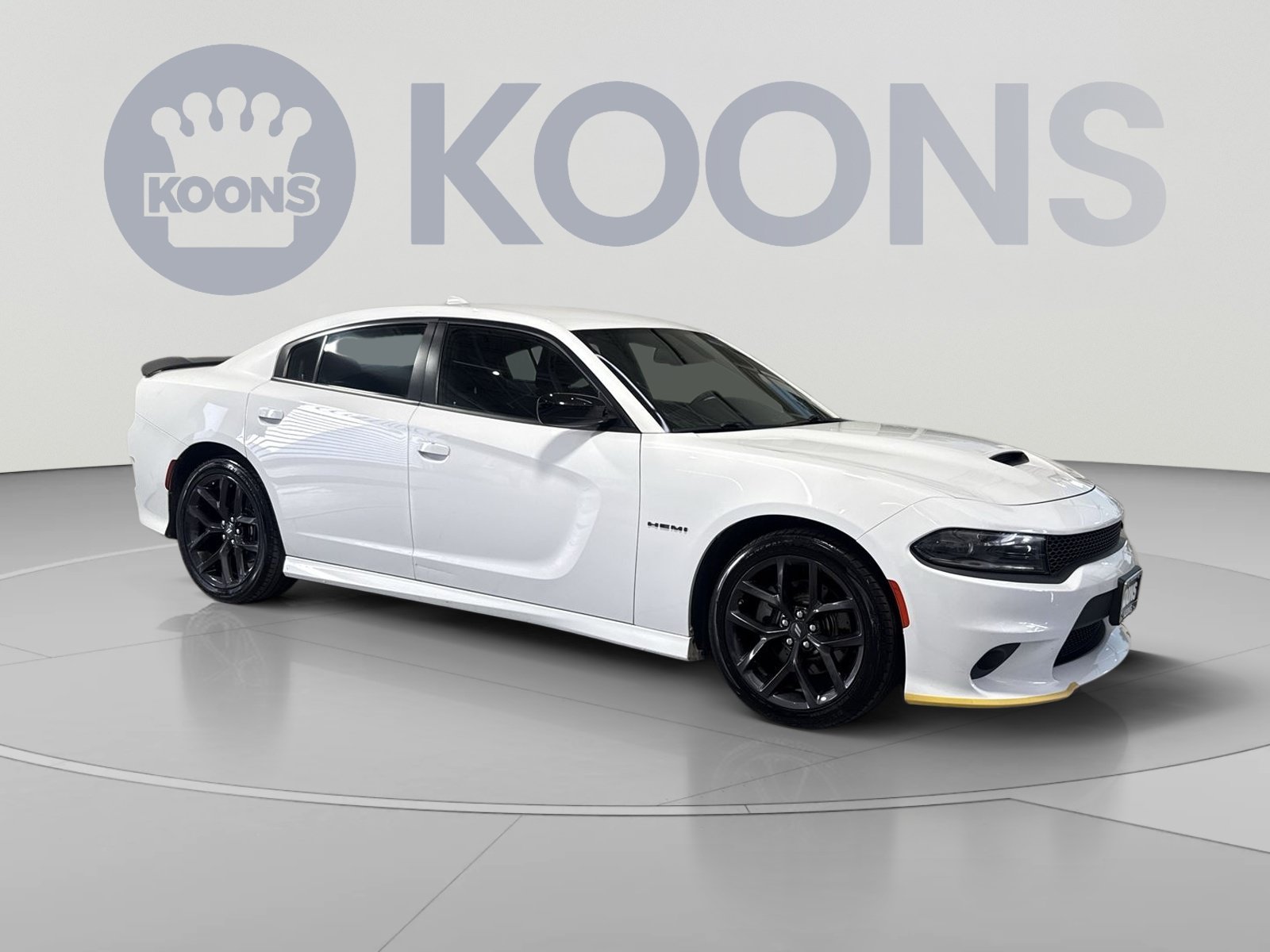 Used 2022 Dodge Charger R/T w/ Blacktop Package RWD image 2
