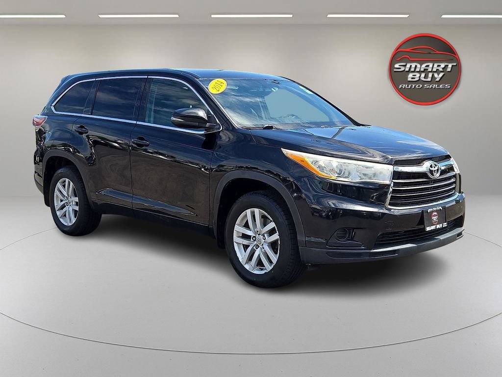 Used 2014 Toyota Highlander LE AWD/4WD image 4