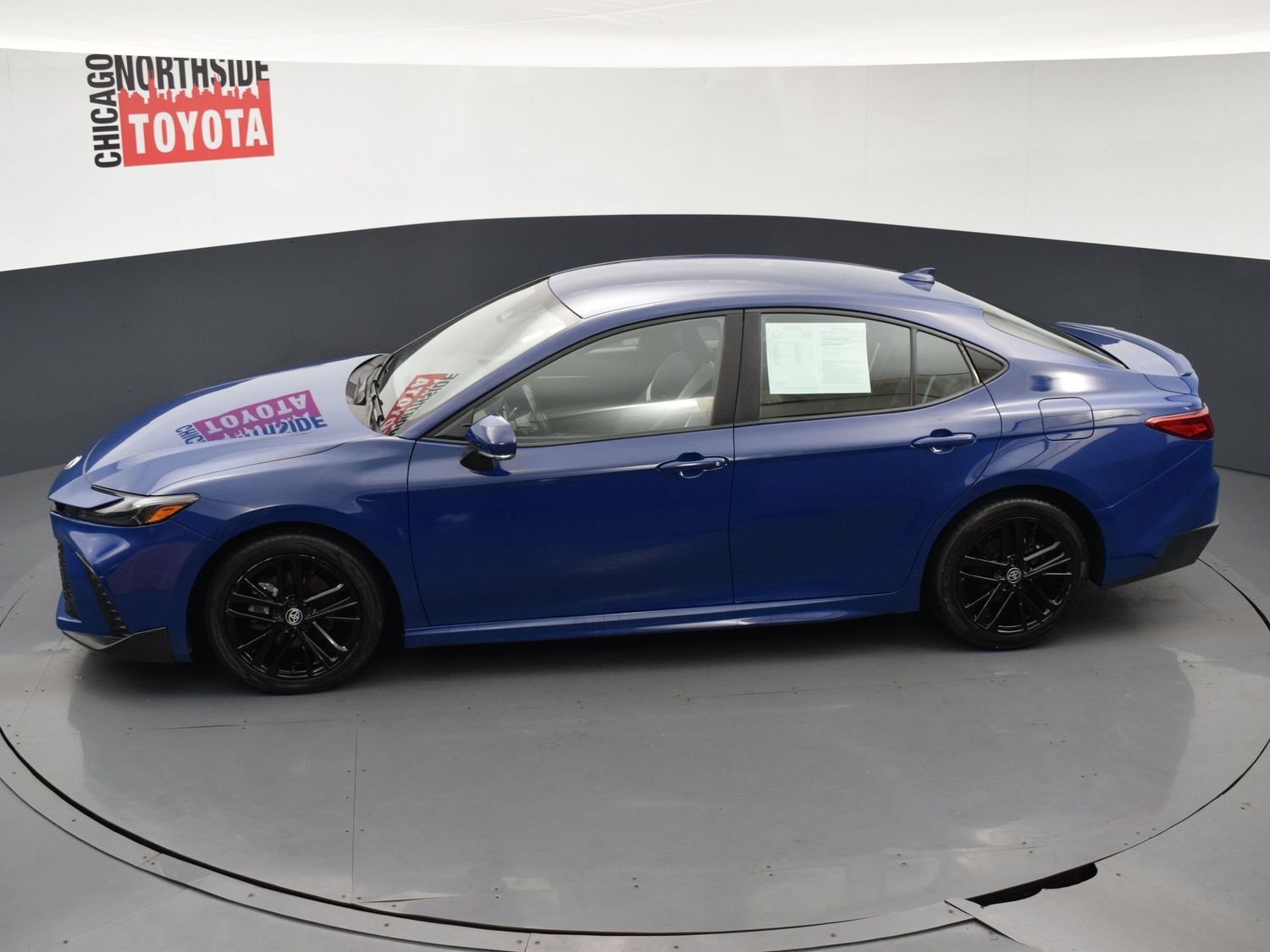 Used 2025 Toyota Camry SE FWD image 18