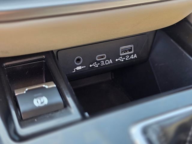 Used 2025 Subaru Outback Premium AWD/4WD image 31