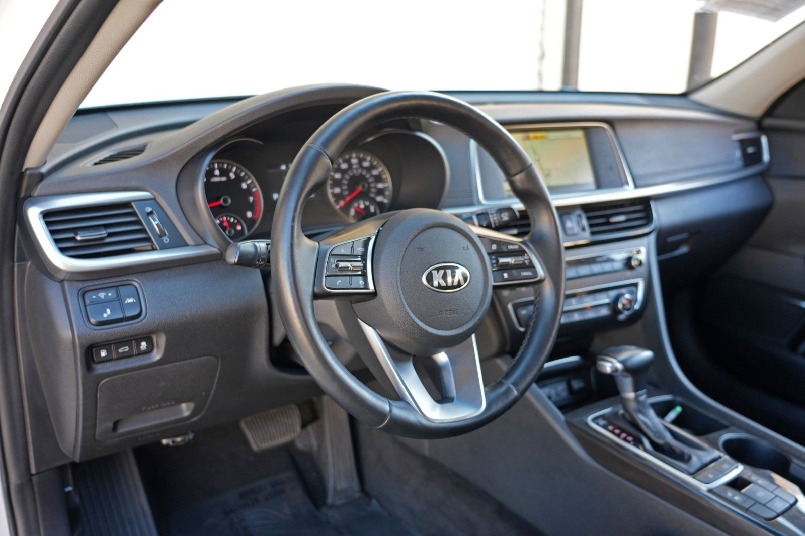 Used 2019 Kia Optima EX w/ EX Premium Package FWD image 13
