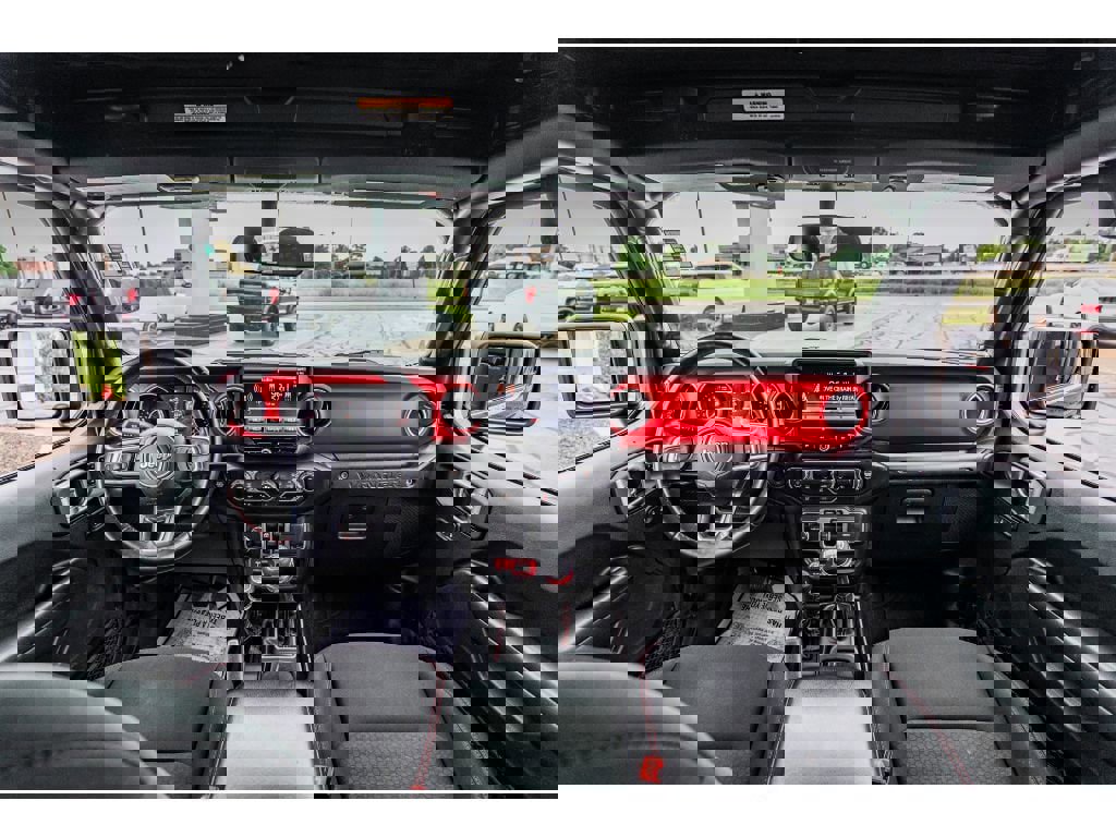 Used 2018 Jeep Wrangler Unlimited Rubicon w/ Dual Top Group image 9