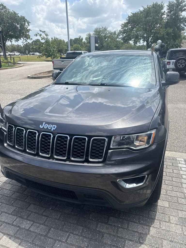 Used 2020 Jeep Grand Cherokee Laredo w/ Security & Convenience Group RWD image 3