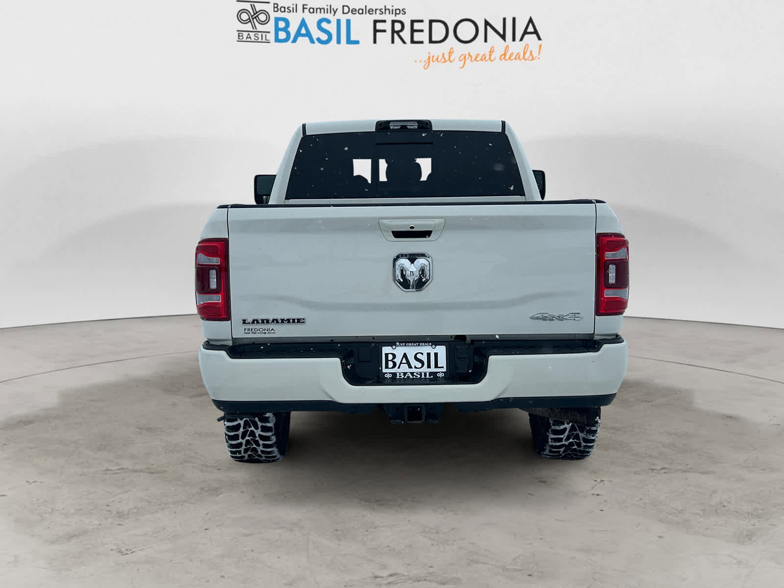 Used 2024 RAM 3500 Laramie w/ Sport Appearance Package image 4