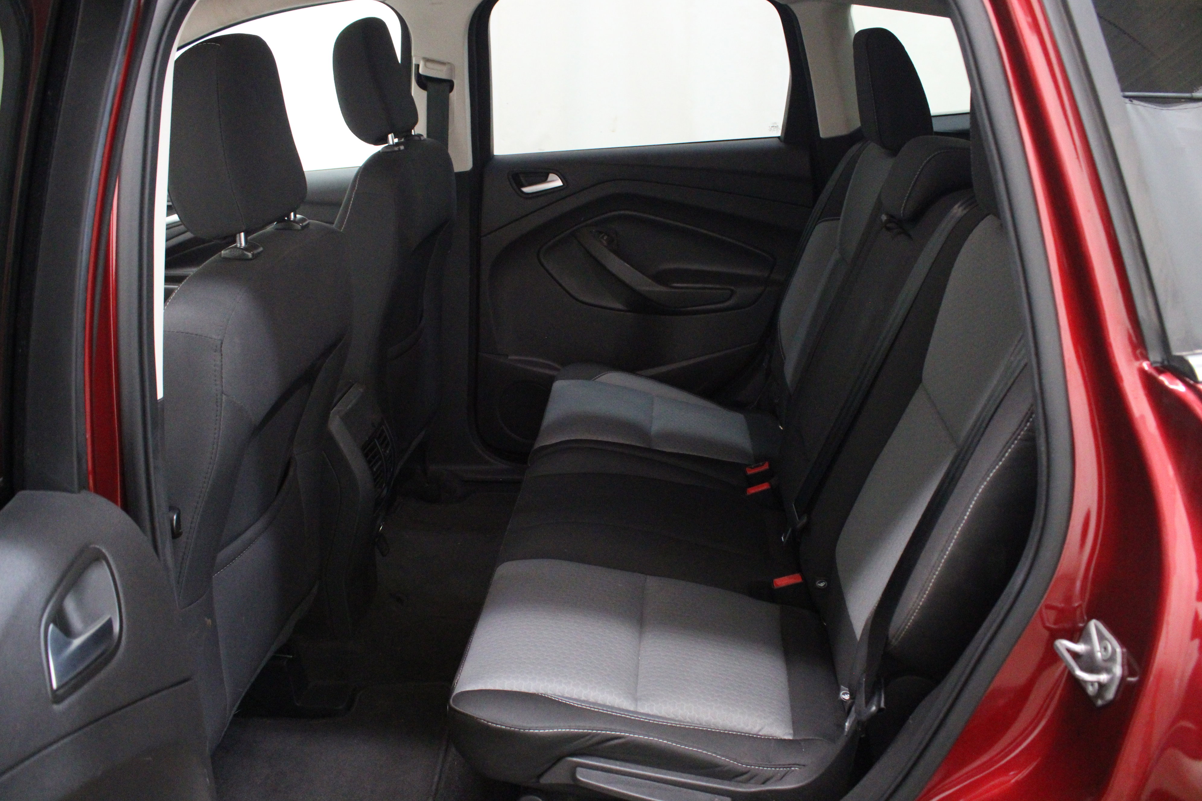 Used 2019 Ford Escape SE image 17