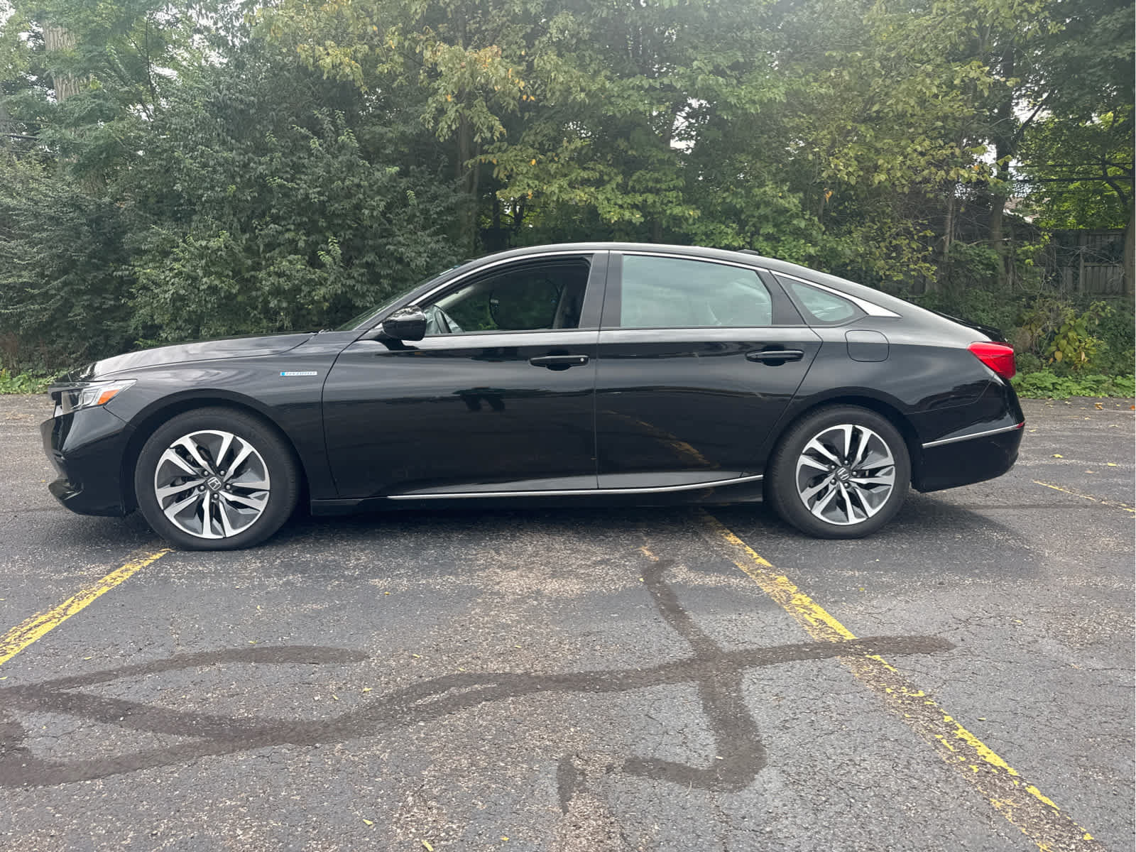 Used 2021 Honda Accord EX image 2