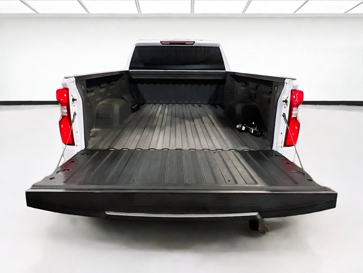 Used 2024 Chevrolet Silverado 1500 W/T w/ Trailering Package AWD/4WD image 18
