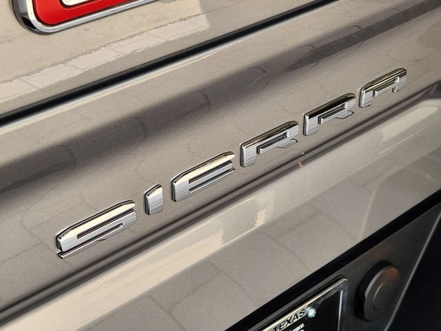 Used 2025 GMC Sierra 1500 SLT AWD/4WD image 9