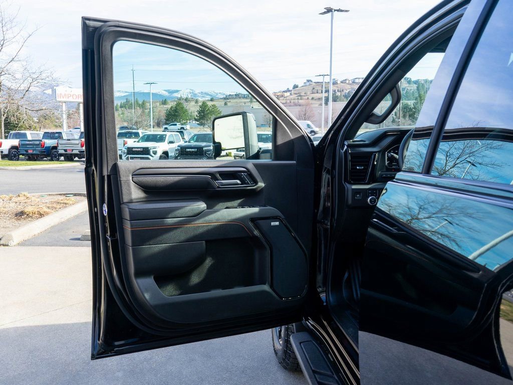 Used 2025 GMC Sierra 3500 AT4 w/ Technology Package image 18