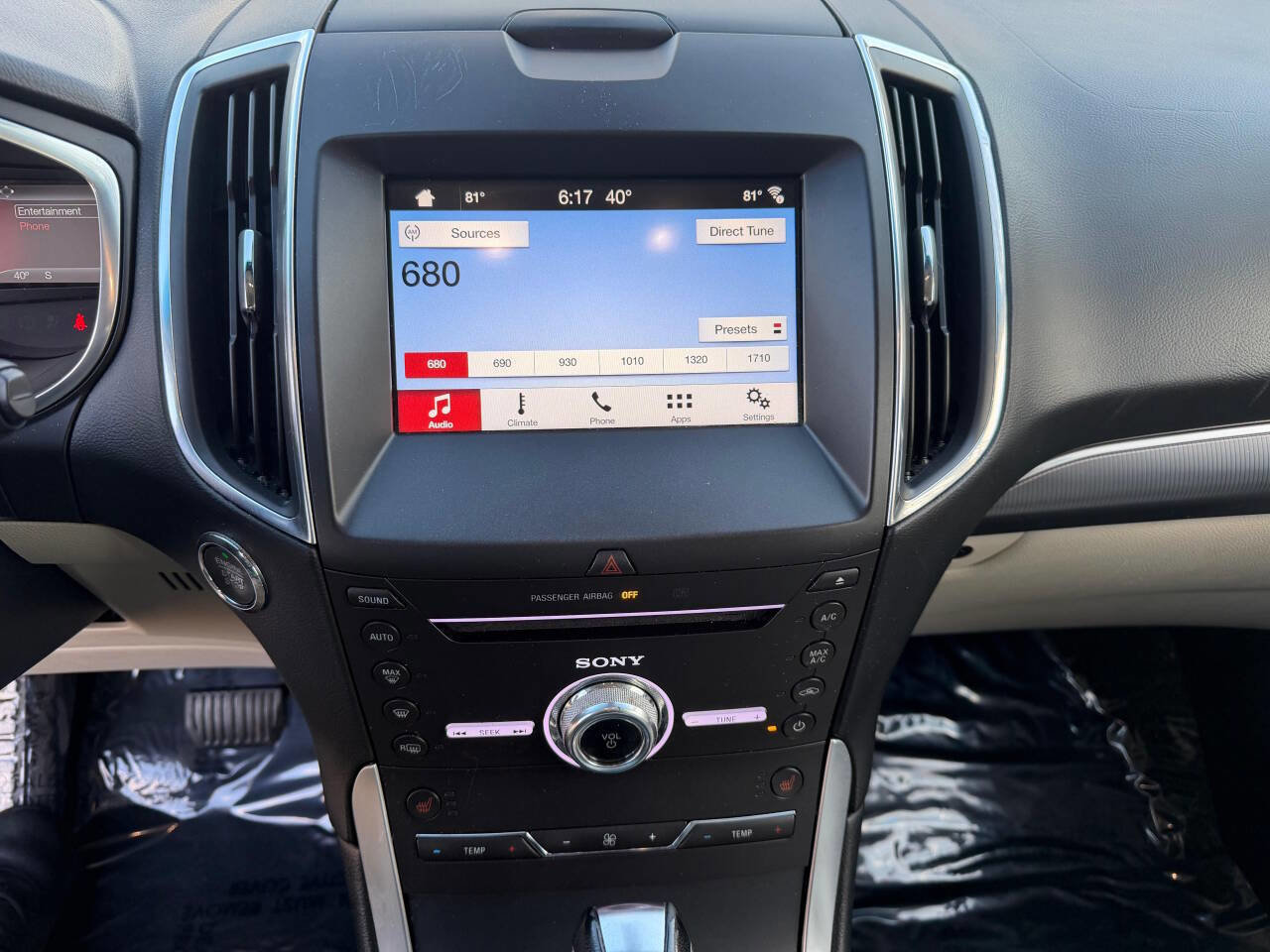 Used 2018 Ford Edge Titanium w/ Ford Safe & Smart Package image 23