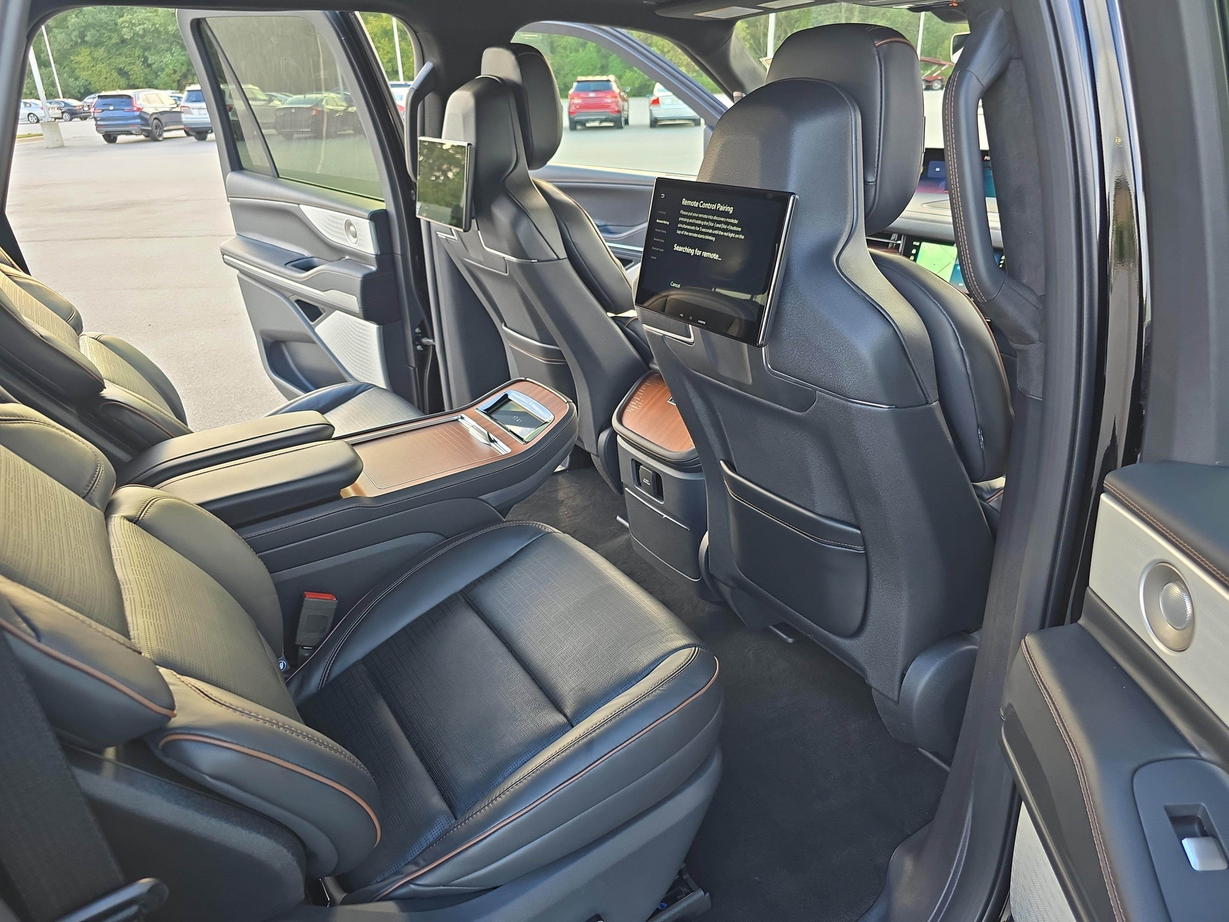 New 2025 Lincoln Navigator L Black Label image 11