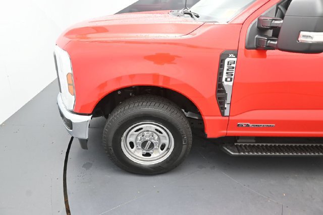 Used 2026 Ford F250 XL w/ XL Chrome Package RWD image 9