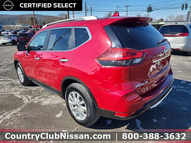 Certified 2017 Nissan Rogue SV w/ SV Premium Package image 6