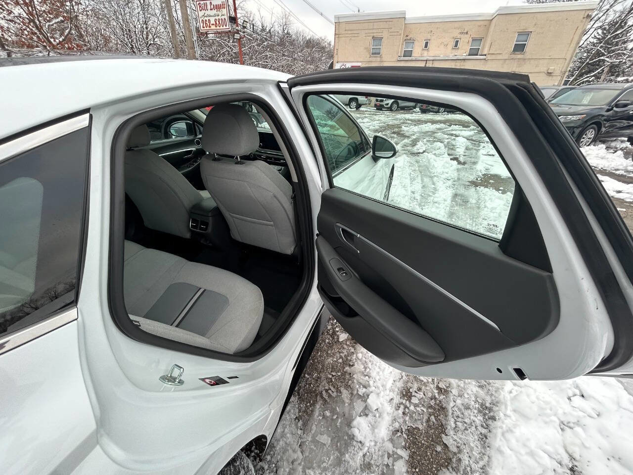 Used 2021 Hyundai Sonata SEL w/ Convenience Package image 8