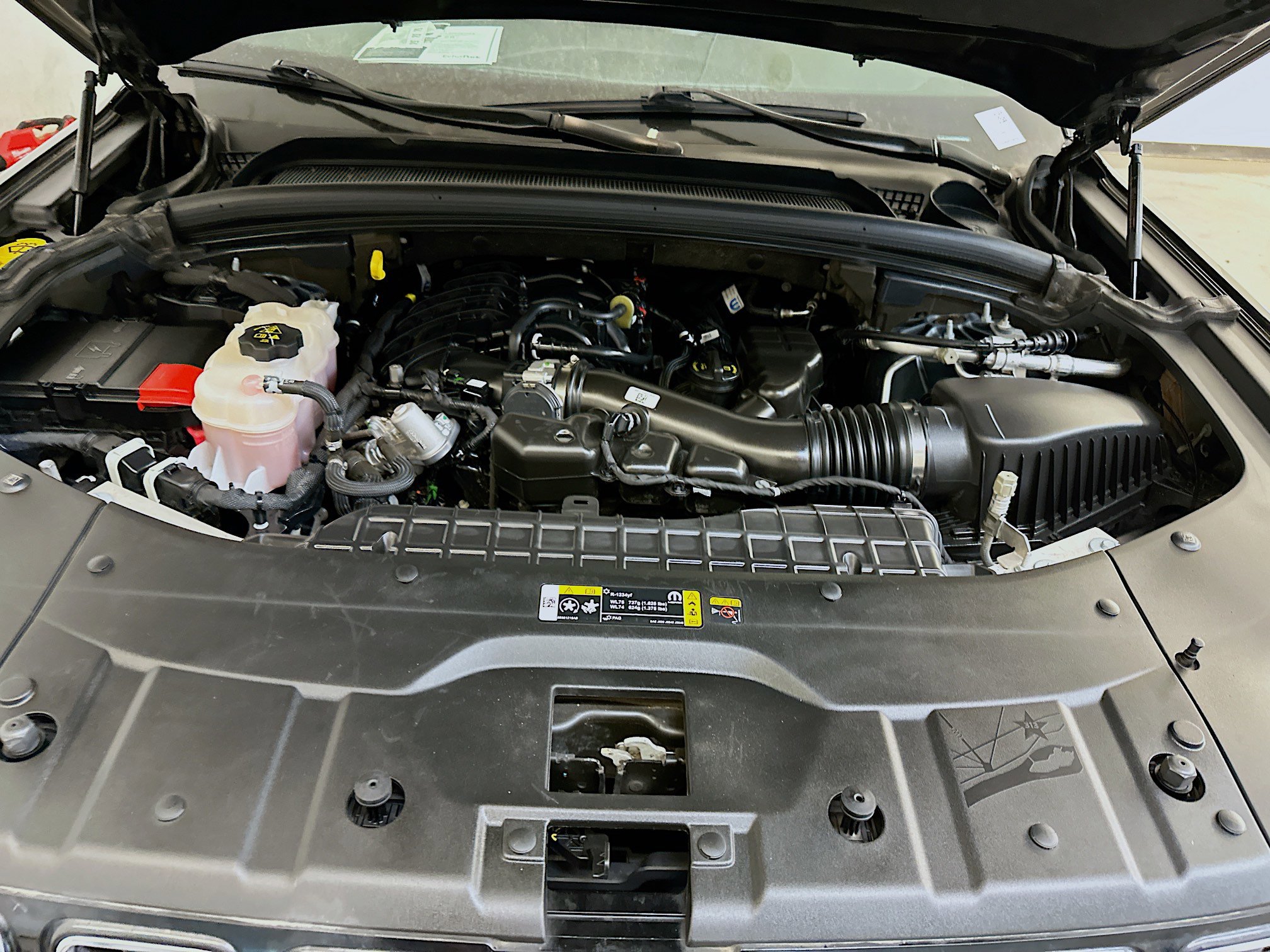 Used 2024 Jeep Grand Cherokee L Limited w/ Luxury Tech Group II image 37