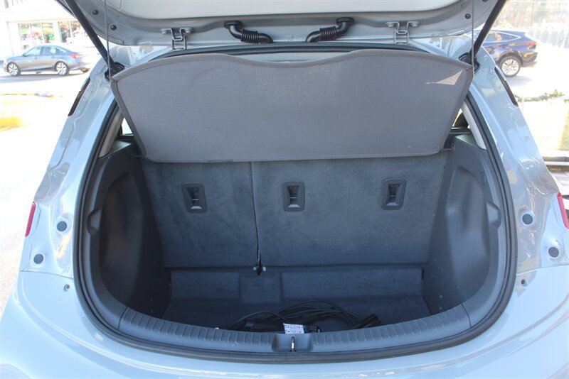 Used 2019 Chevrolet Bolt LT FWD image 17
