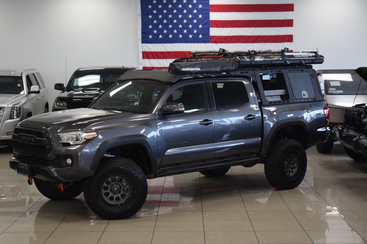 Used 2017 Toyota Tacoma TRD Off-Road image 6