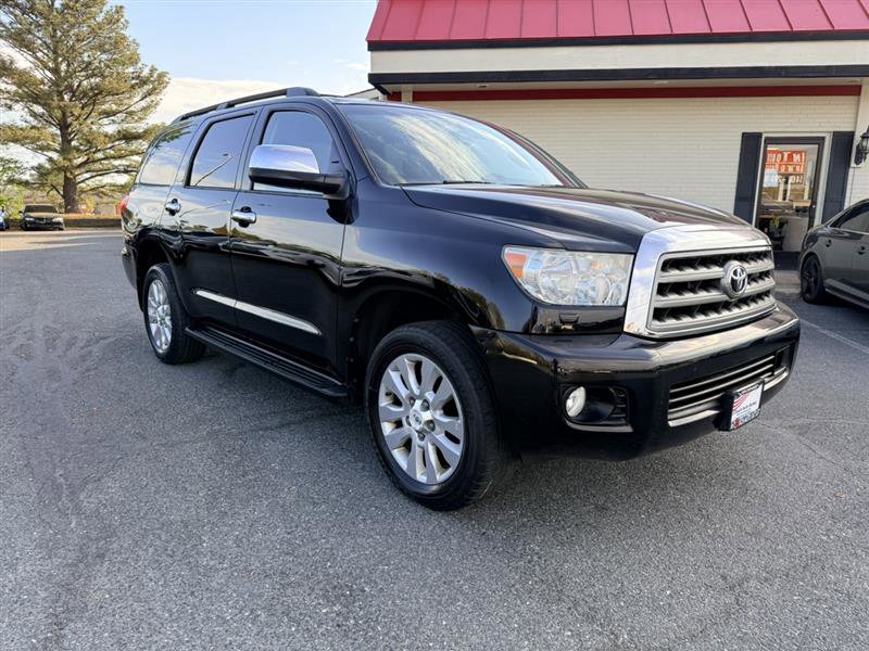 Used 2014 Toyota Sequoia Platinum AWD/4WD image 3